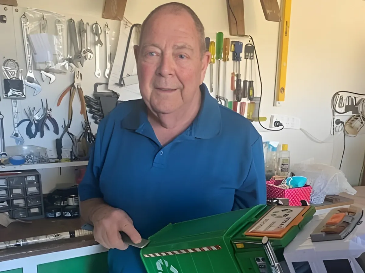 Ian, Volunteer of the Month, November 2023